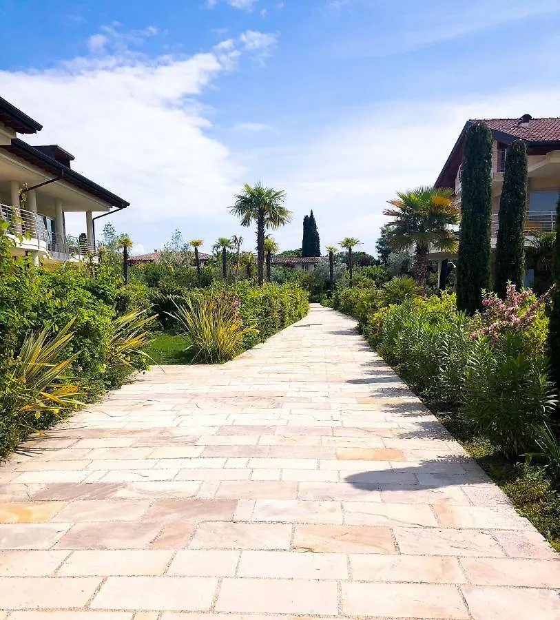 Paradise Luxury Apartments Sirmione Italy