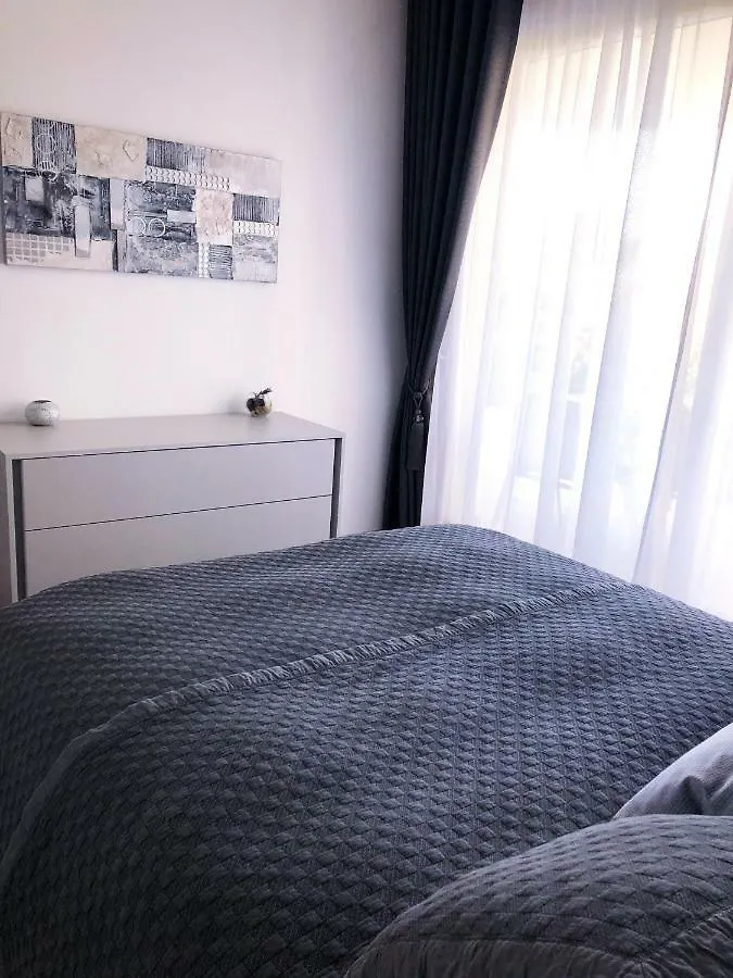 Paradise Luxury Apartments Sirmione 0*,  Italy