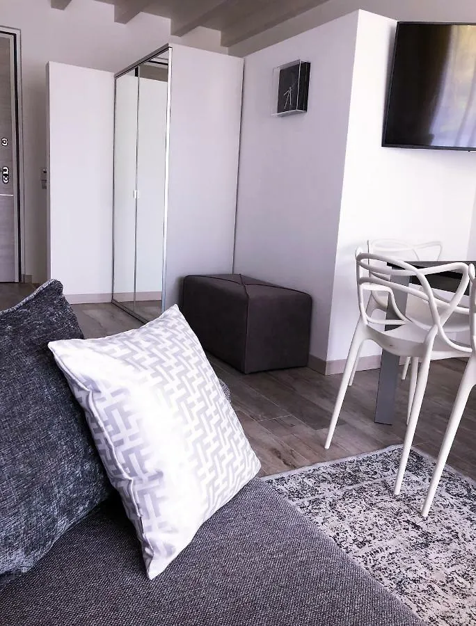 Paradise Luxury Apartments Sirmione