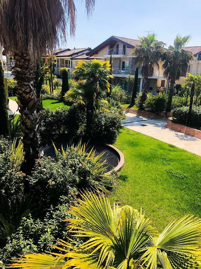 Paradise Luxury Apartments Sirmione 0*,