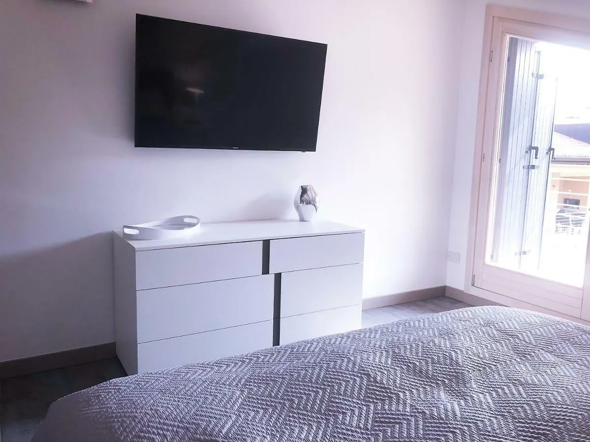 Paradise Luxury Apartments Sirmione Italy