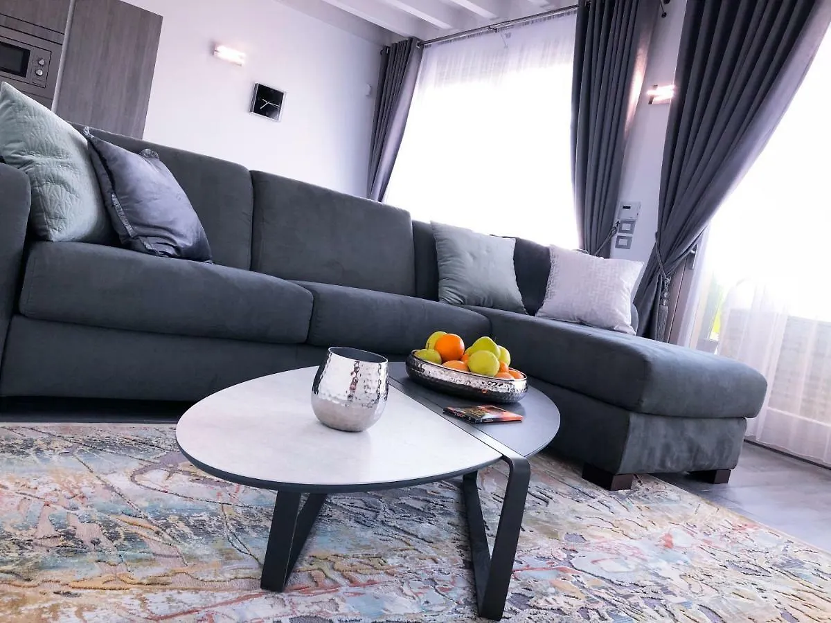 Paradise Luxury Apartments Sirmione