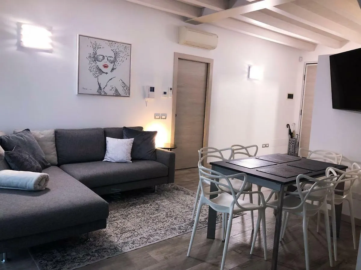 Paradise Luxury Apartments Sirmione 0*,  Italy